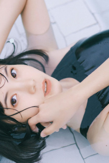 低头看我是怎么c哭你的良