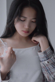 一个人看免费视频完整版